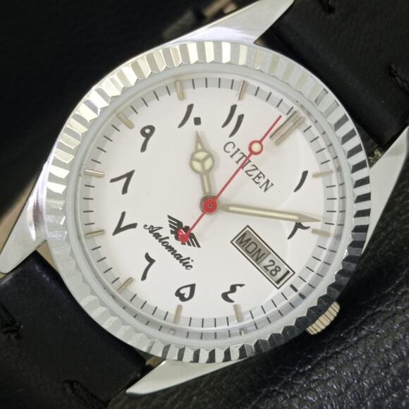 Vintage 1972 Arabic Citizen Automatic Mens Silver Watch W/daydate & Black accent - Picture 1 of 9